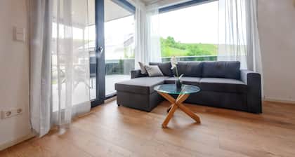 Talblick Apartment with Terrace, Garden Access & Parking in Kappelrodeck