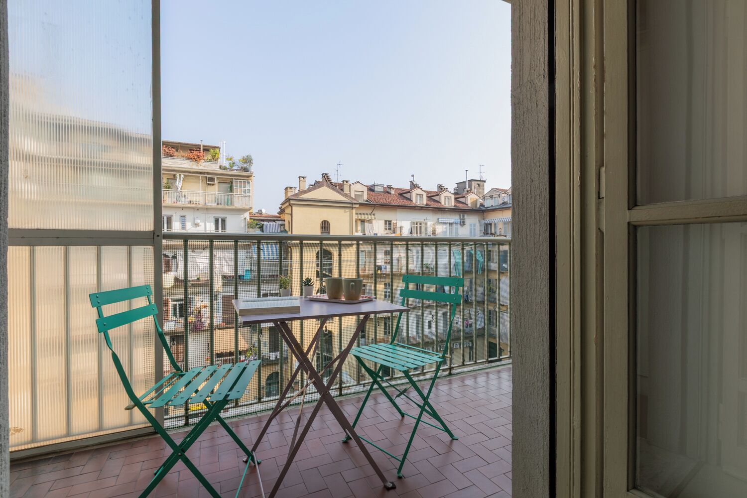 Departamento básico, balcón | Balcón