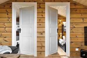 Bügeleisen/Bügelbrett, WLAN, Bettwäsche