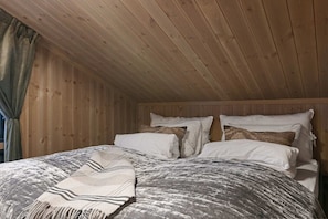 WiFi, bed sheets