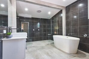 Unclassified image, 2 of 18, button - Thoona Eco Resort (Thoona)
