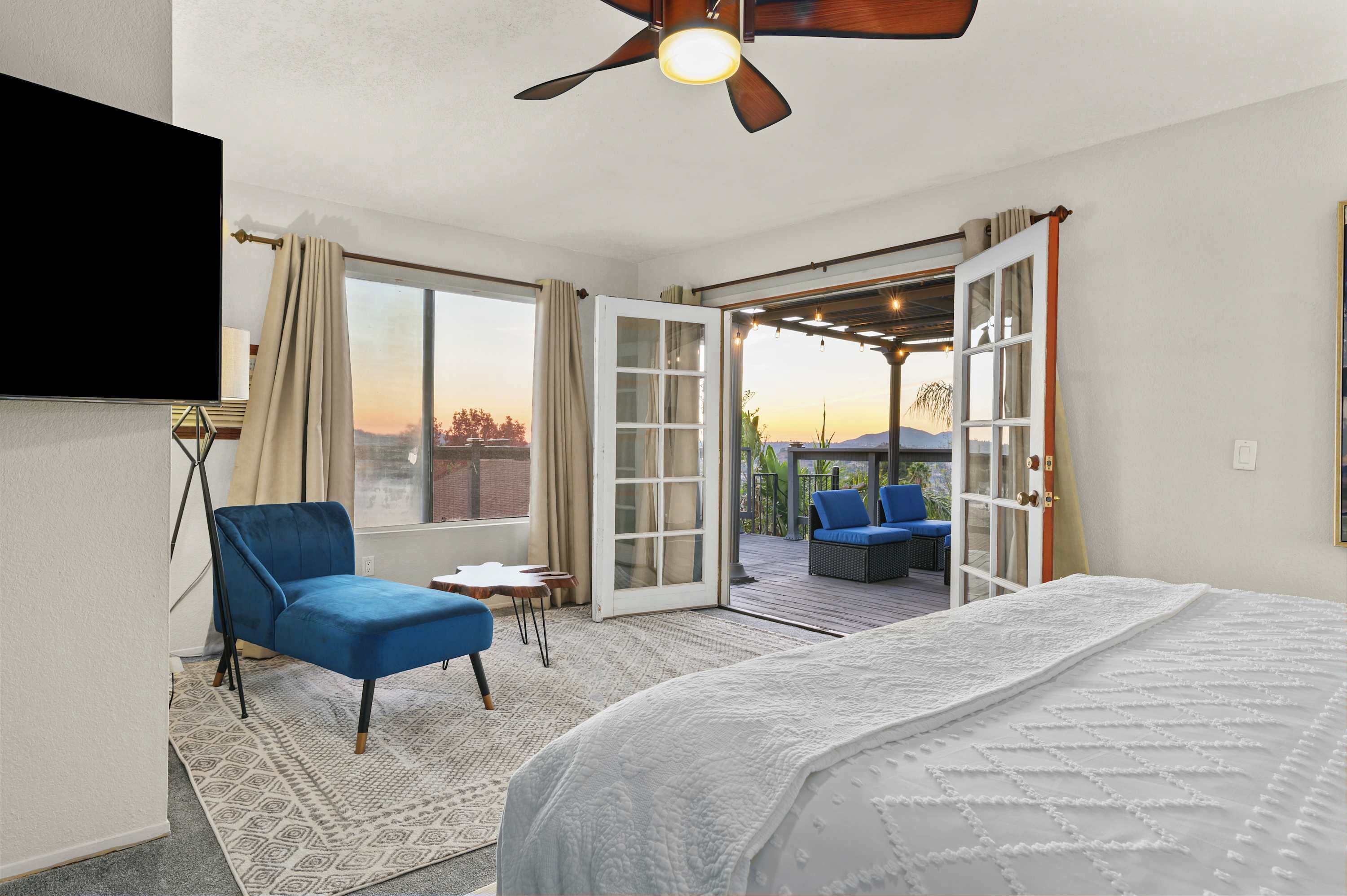 5 عدّة غرف نوم ومكواة/لوح كي وسرير سفر وواي فاي