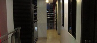 Charming 2-bedroom apartment in enchanting Cebu City with AC