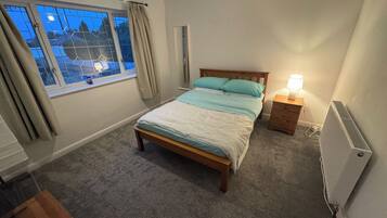 4 bedrooms, free WiFi, bed sheets