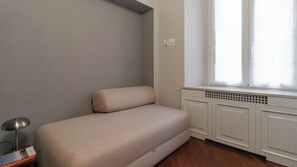Apartment (1 Bedroom) | 1 Schlafzimmer, Bügeleisen/Bügelbrett, Babybetten, Bettwäsche