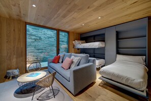 مكواة/لوح كي وملاءات أسرّة