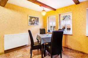 Dining - Apartment “On 2 Floors” (Stolberg i. Harz)