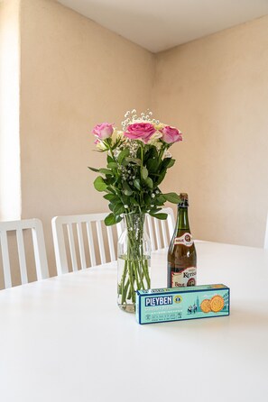 تناول الطعام