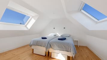 6 habitaciones, tabla de planchar con plancha, wifi y ropa de cama