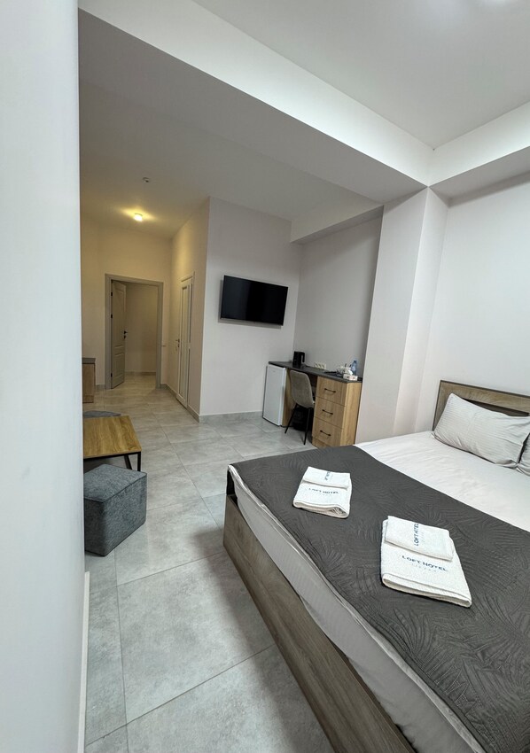 Standard Double Room, Mountain View | Desk, laptop workspace, free WiFi