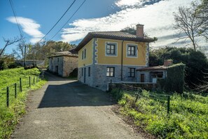 Exterior - Country House 'Collado Santo Tomás' Entire Property (El Collado)