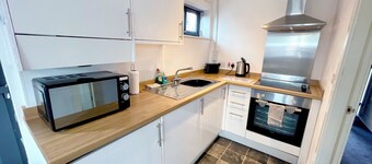 8 Cross Court, Stafford