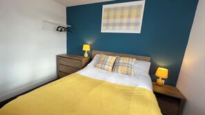 1 bedroom, iron/ironing board, free WiFi