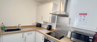 10 Cross Court, Stafford