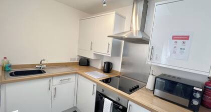 10 Cross Court, Stafford