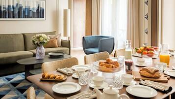 Daily local cuisine breakfast for a fee