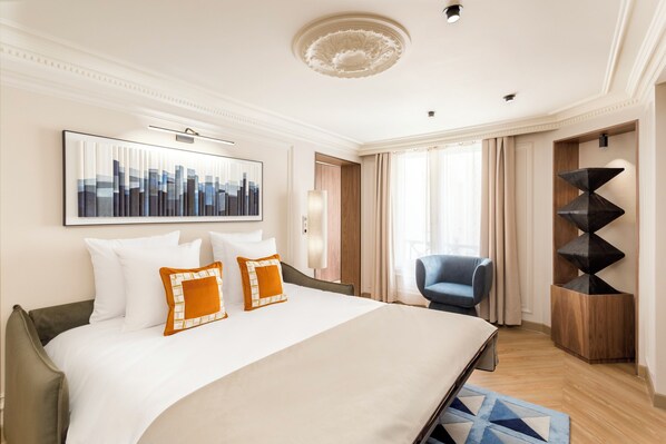 Apartment | Living area | 43-inch Smart TV with cable channels, Netflix, streaming services