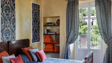 Villa, vistas al lago | Ropa de cama de alta calidad y edredones de plumas