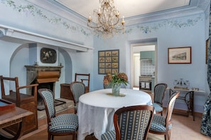Villa, Lake View | Dining room - Pink Villa (Carate Urio)