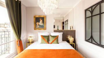 Appartement, vue ville | Literie hypoallergénique, surmatelas, coffres-forts dans les chambres