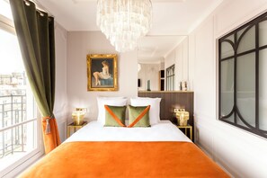 Appartement, vue ville | Literie hypoallergénique, surmatelas, coffres-forts dans les chambres