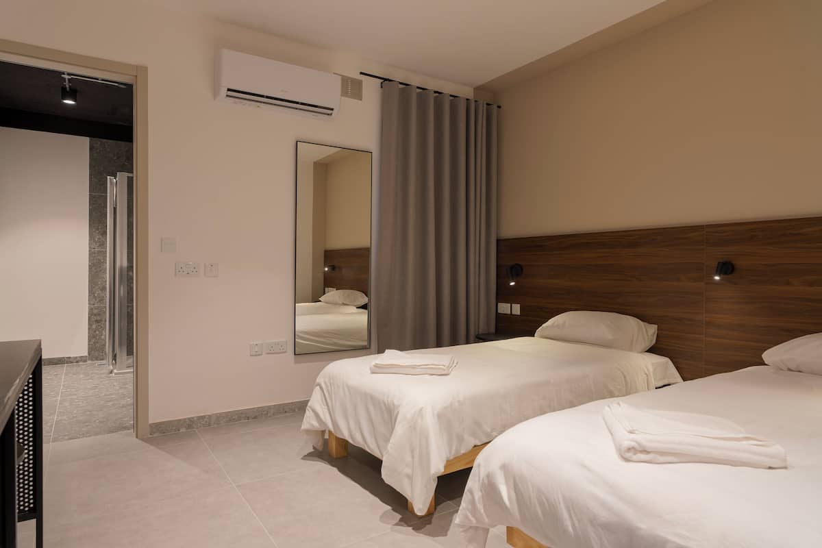 مكواة/لوح كي وواي فاي مجانًا