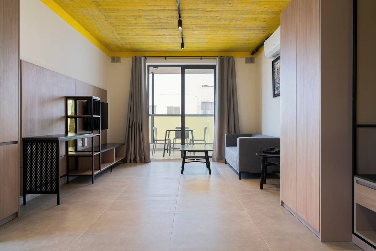 Apartment, Balcony (for 5 people) | Soundproofing, iron/ironing board, WiFi (free)