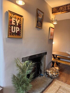 Interior - Magical Cottage 3-bedroom cottage with Hot tub in Long Preston (Long Preston)