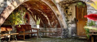 Exclusive Villa in Madeira / 7 Suites / Ideal for Families, Groups & Retreats