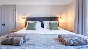 3 chambres, fer et planche à repasser, lit parapluie, Wi-Fi gratuit