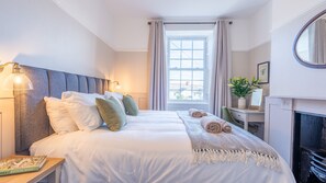 3 chambres, fer et planche à repasser, lit parapluie, Wi-Fi gratuit