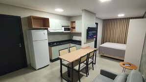 Căn hộ tiện nghi đơn giản | Nội thất