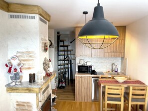 標準複式房屋, 山景 | 客廳