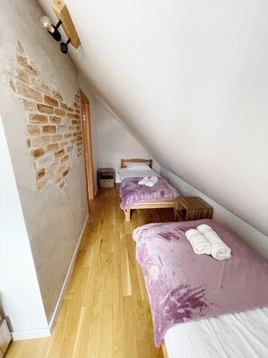 Standard Duplex, Mountain View | Free WiFi