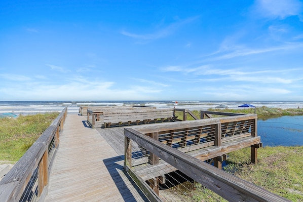 House, Multiple Beds (Terrapin Station) | Property grounds
