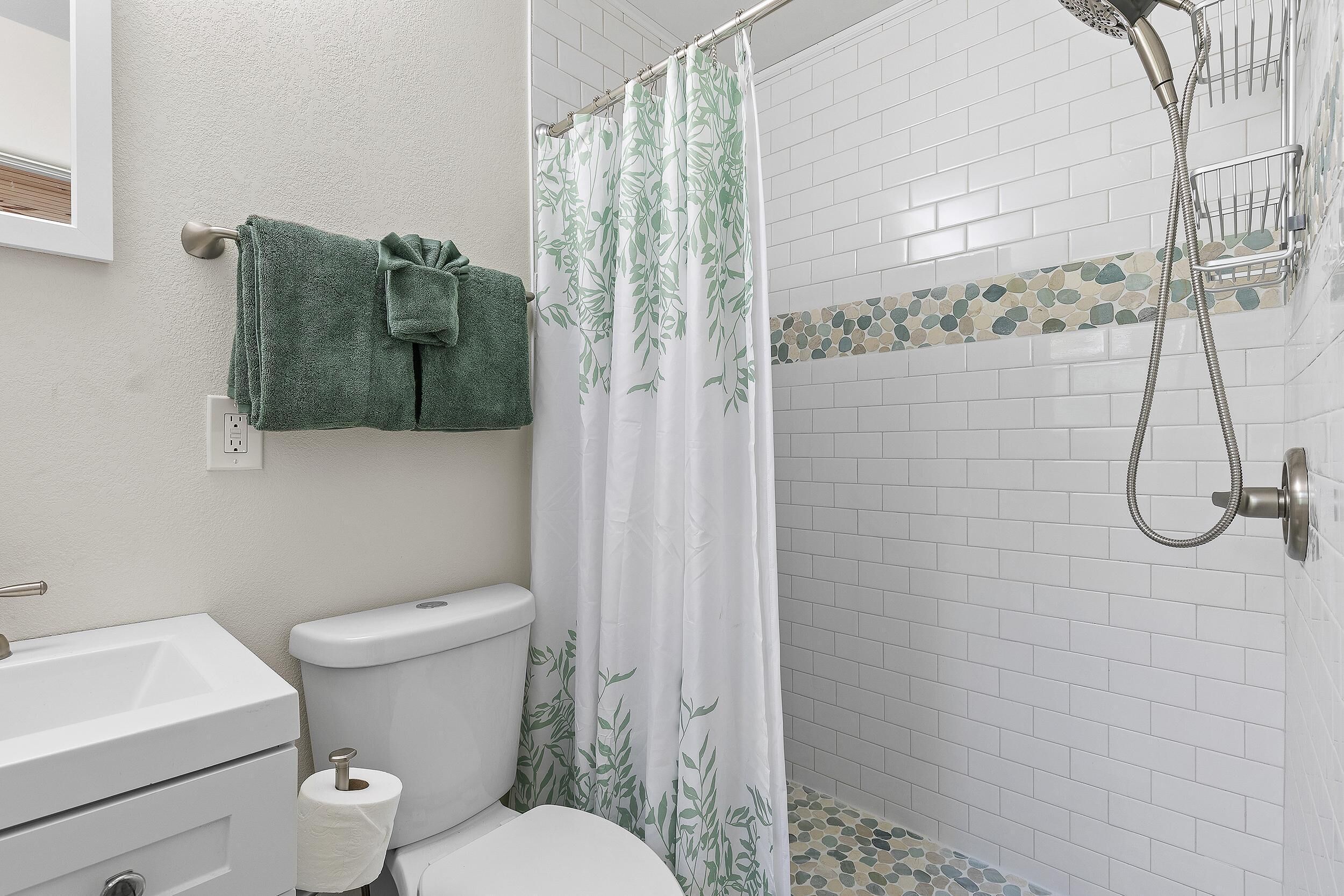 House, Multiple Beds (Terrapin Station) | Bathroom