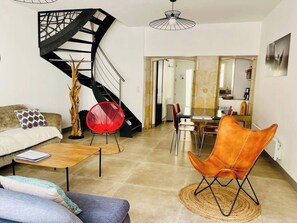 Fernseher, Videospiele, Bücher