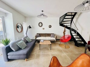 Fernseher, Videospiele, Bücher