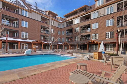 Luxury Mountain Retreat in the Heart of Keystone
