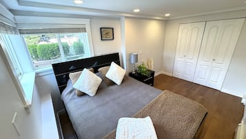 3 dormitorios, tabla de planchar con plancha, wifi gratis y ropa de cama