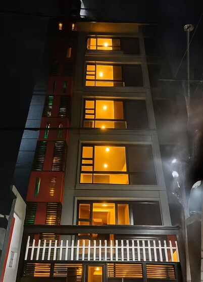 Welcoming 2-bedroom apartment with AC in vibrant Cebu City