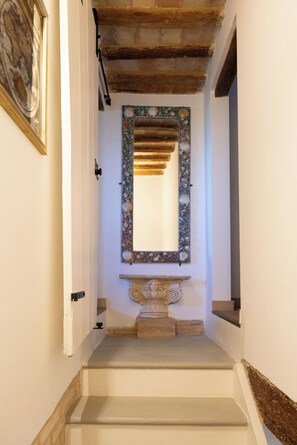 Interior - Borgo Lupone [La Finestra sul Mare] 15 minutes from the sea (Montelupone)
