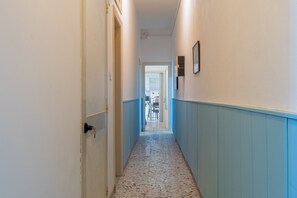 Interior - Apartment 'Alabostreet51' with Private Terrace, Wi-Fi and Air Conditioning (Augusta)