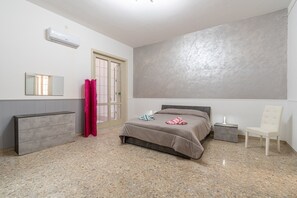 4 dormitorios, tabla de planchar con plancha, wifi y ropa de cama