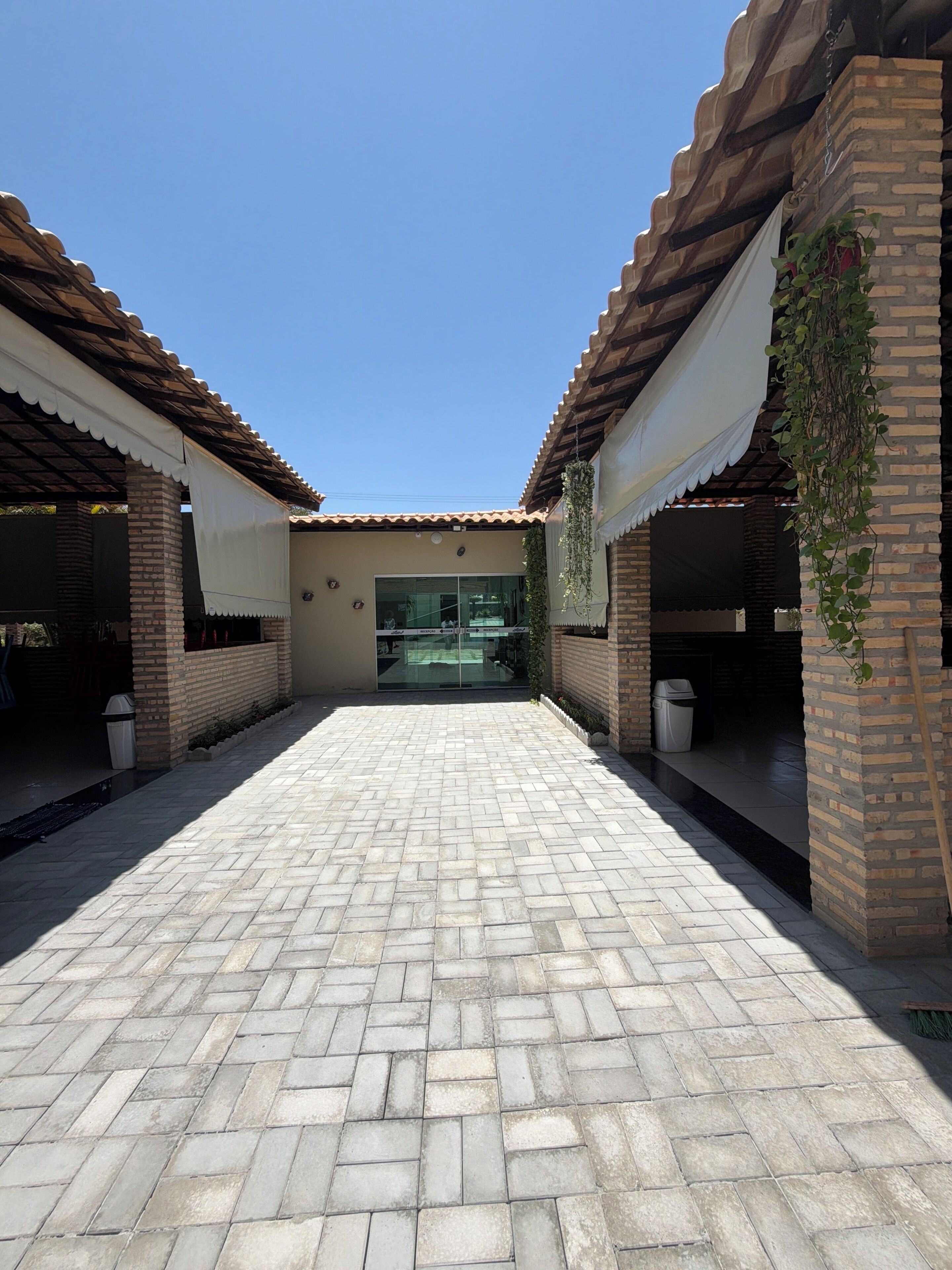 Fachada da propriedade