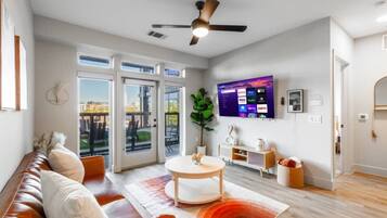 TV connectée, cheminée