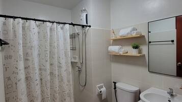 Suihku, ympäristöystävälliset hygieniatuotteet, bidee, pyyhkeet