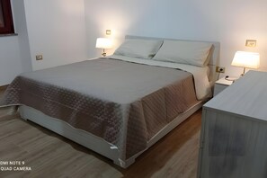 Ferro/asse da stiro, Wi-Fi, lenzuola