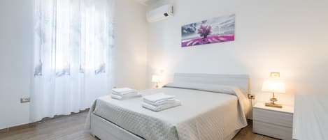 2 chambres, fer et planche Ă repasser, Wi-Fi, literie fournie