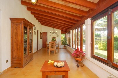 Ideal Mallorca Villa for couples or small families. Countryside location. Excellent rural views. Extensive lawns and garden area.